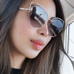 Meet your Posher, Charisse anne